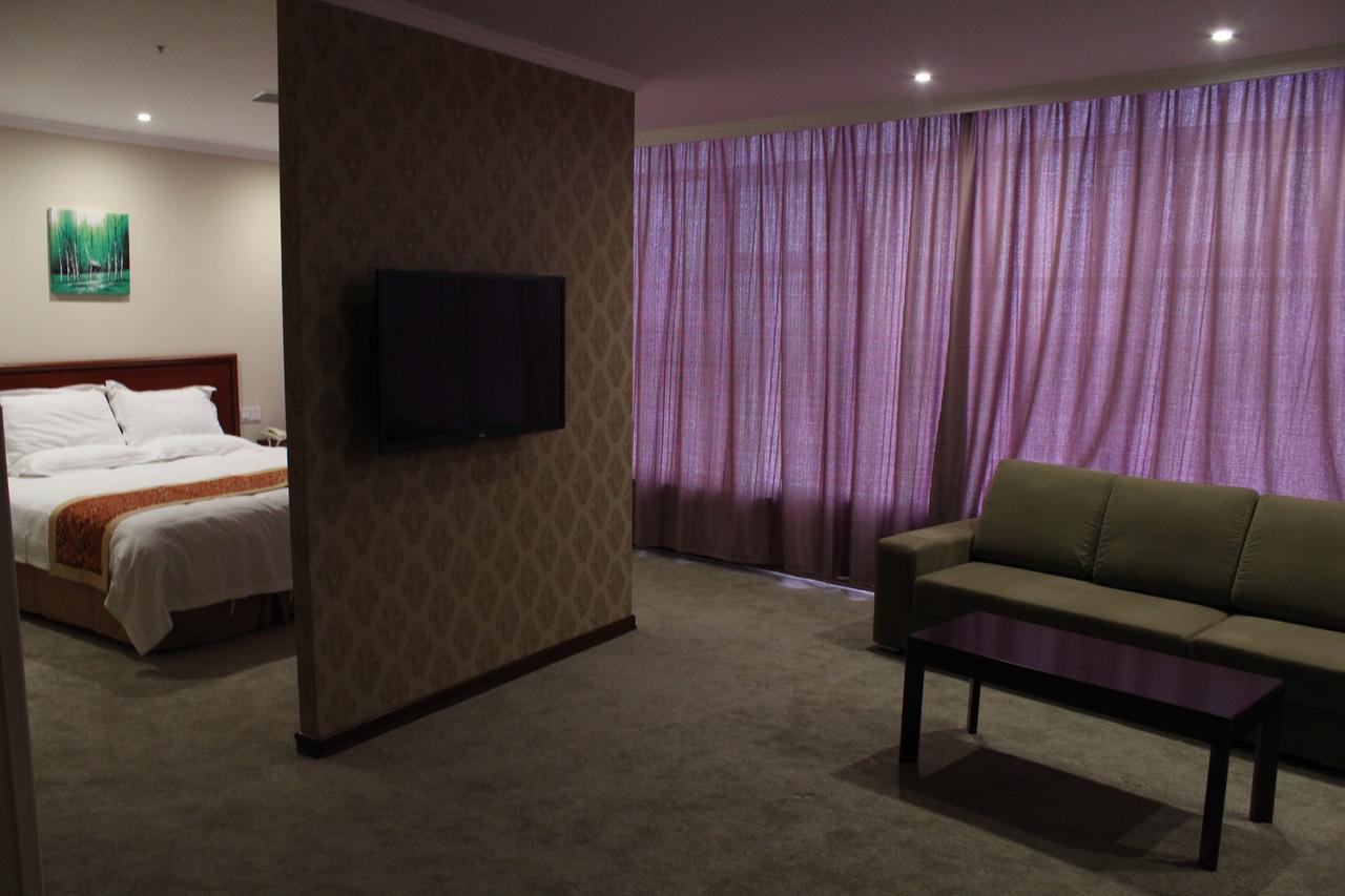 Greentree Inn Shanghai Jiading The South Of F1 Circuit Fangtai Hardware Market Express Hotel Dış mekan fotoğraf